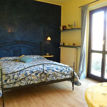 Agriturismo Fano'S Farm Suno Zimmer foto