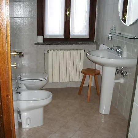 Agriturismo Fano'S Farm Suno Zimmer foto